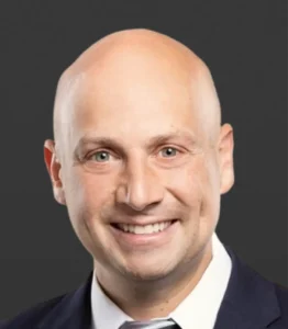 Headshot of Elad Roisman